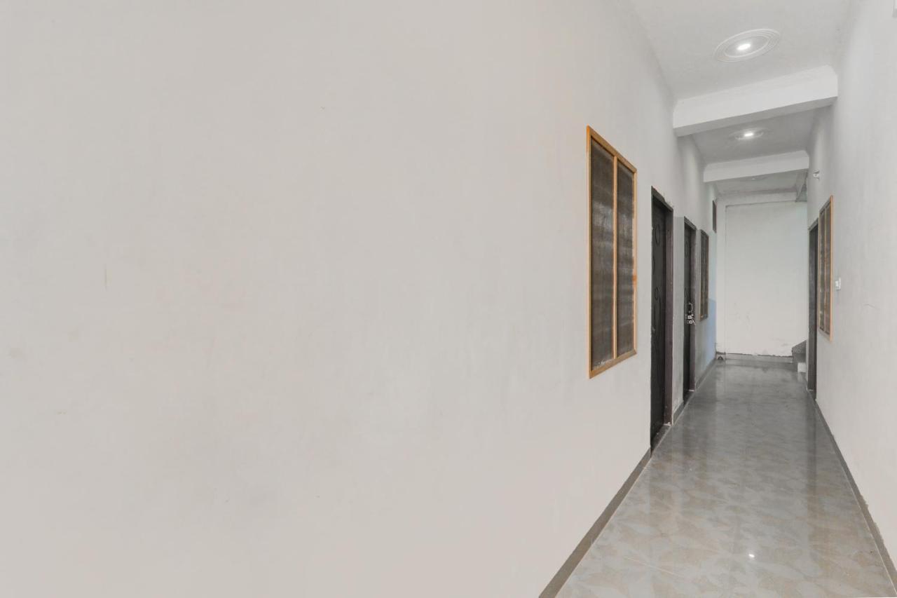 Oyo Flagship Shine Hotel Chinhat Exterior foto