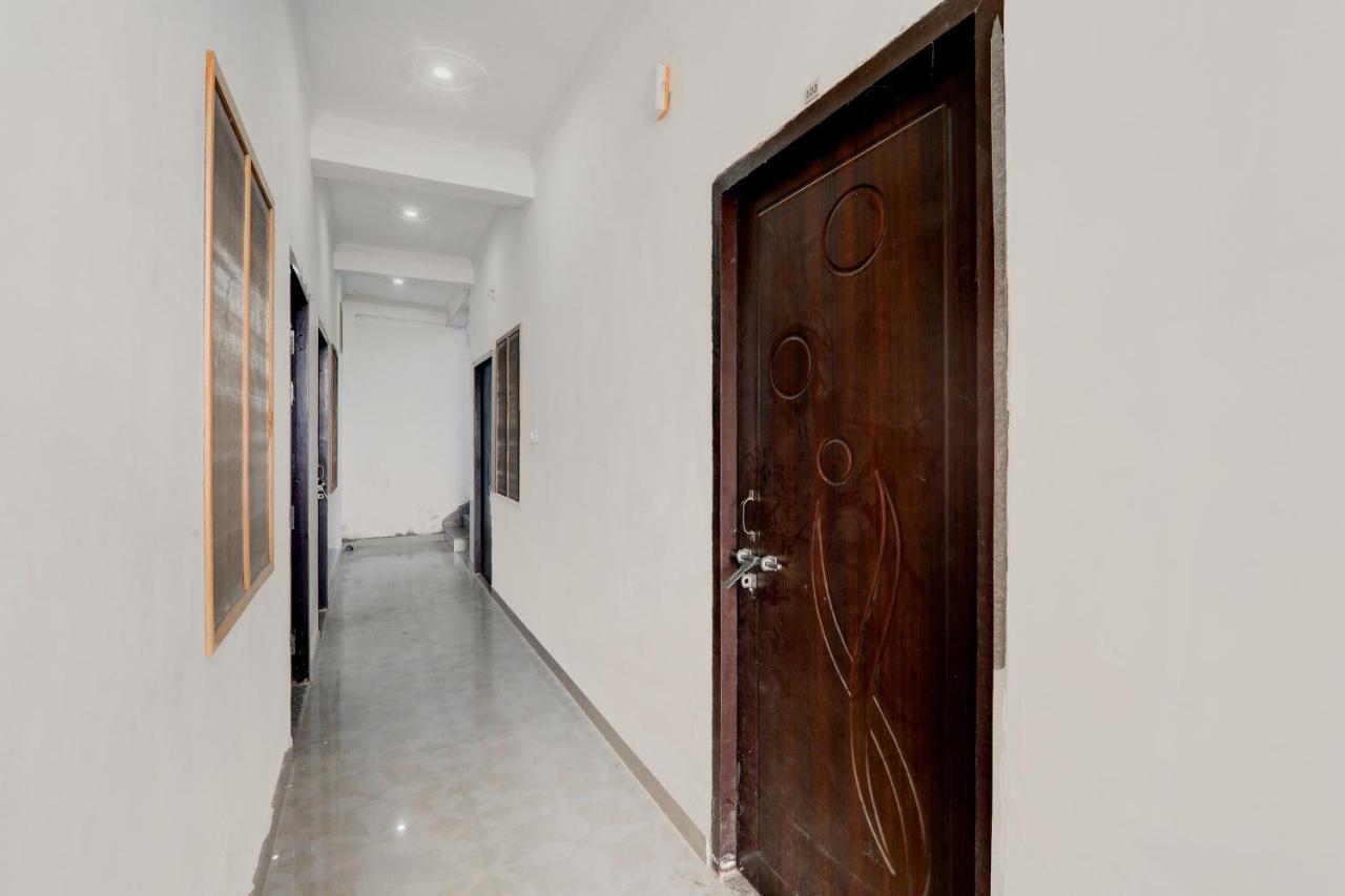 Oyo Flagship Shine Hotel Chinhat Exterior foto