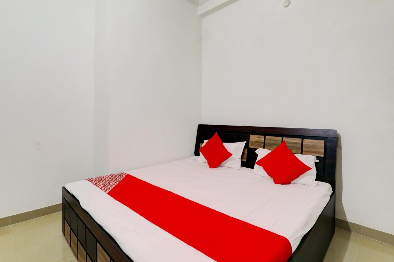 Oyo Flagship Shine Hotel Chinhat Exterior foto